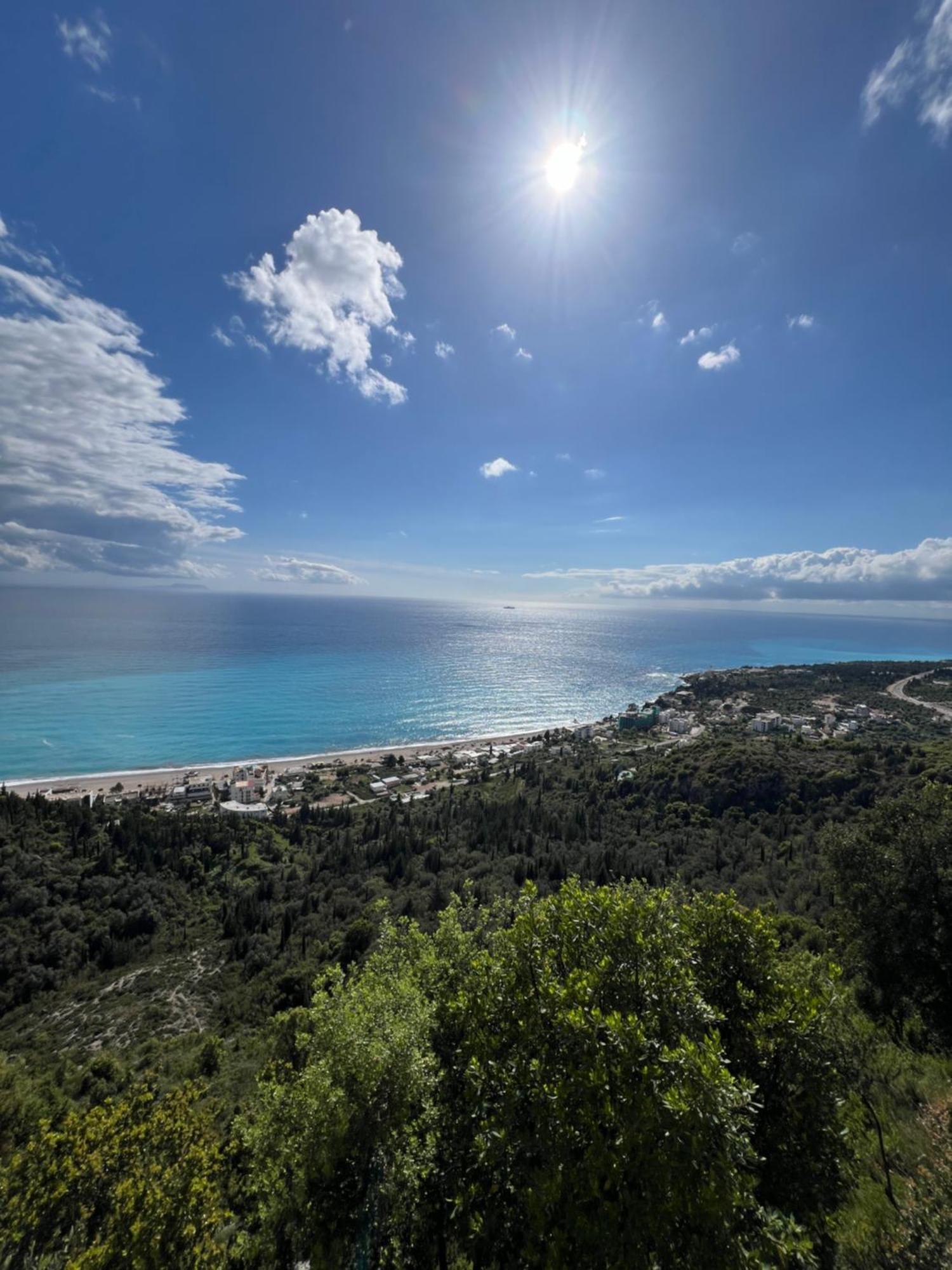 Petra Oliva Dhërmi