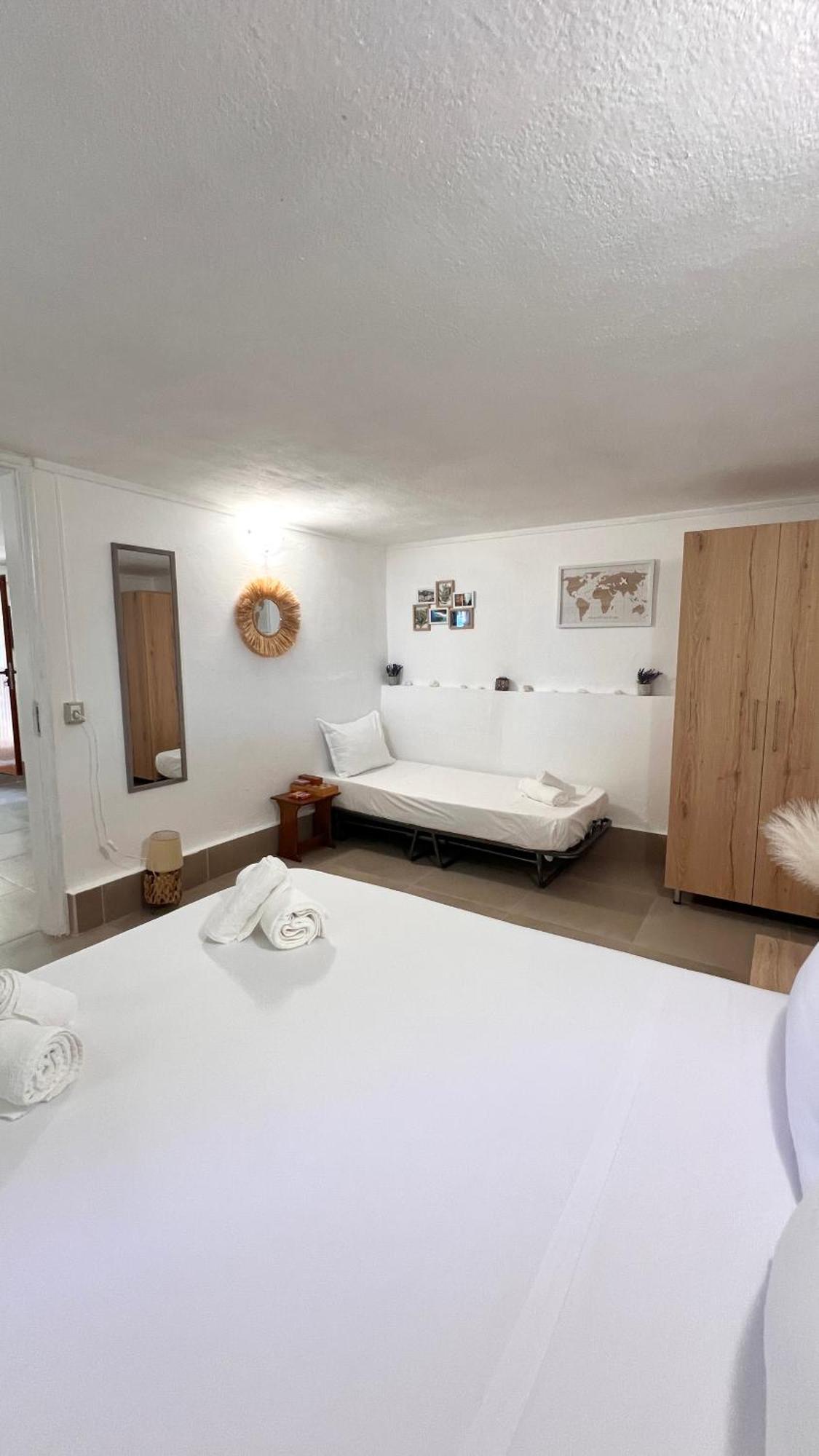 Petra Oliva Apartment *